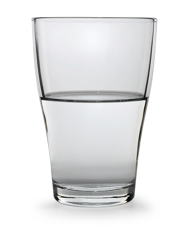 Con un vaso de agua, quizás consigas hacer algún sonido